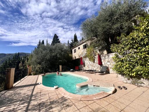 Entre Nice et Monaco grande Villa avec piscine privée 12 personnes - Housity