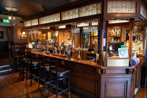 Hampton Hotel by Greene King Inns - Housity