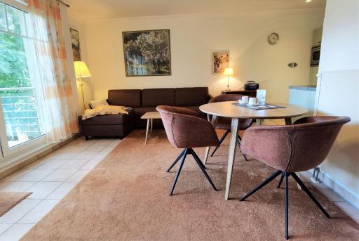 Ferienwohnung Juliane in der Villa zum Kronprinzen direkt gegenüber der Saarow Therme - Housity