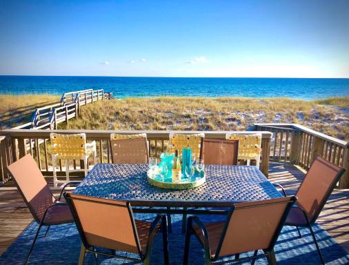 Sweet Alice's Sandcastle - Housity
