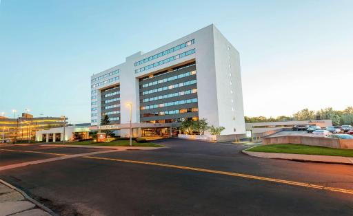 DoubleTree by Hilton Binghamton - Housity