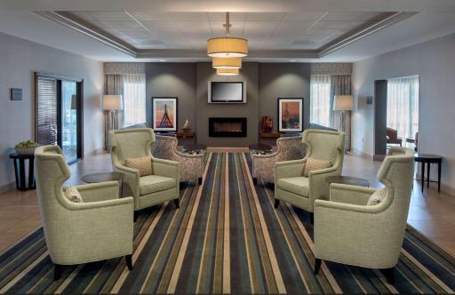 Hampton Inn Boston Logan Airport - Housity