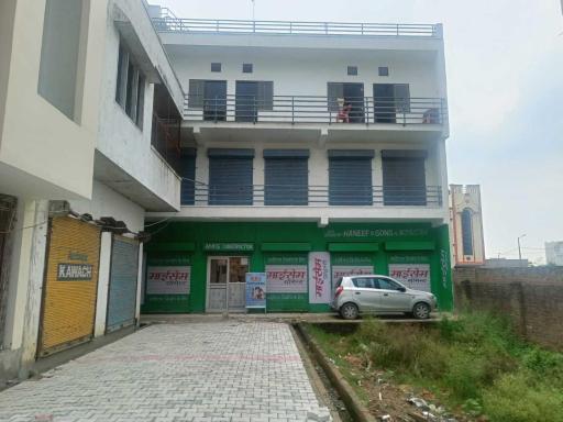 SPOT ON S.N. Bindas Guest House - Housity