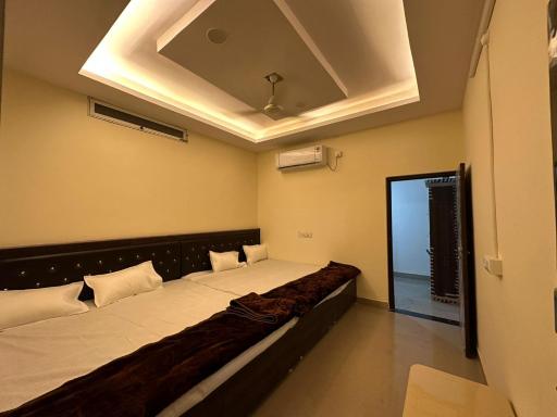 HOTEL TANODIYA PALACE - Housity