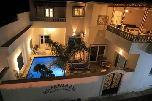 Nefertarie Guest House - Housity