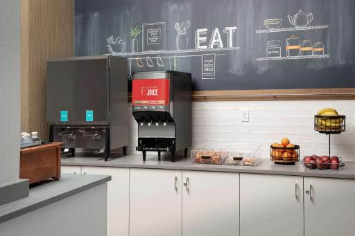 Hampton Inn Baltimore-Downtown-Convention Center - Housity