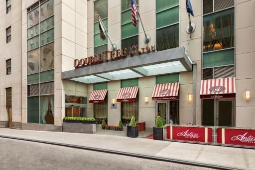DoubleTree by Hilton New York Downtown - Housity
