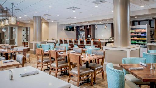 DoubleTree by Hilton Hotel West Palm Beach Airport - Housity