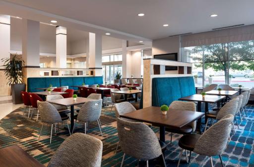 Hilton Garden Inn Denver/Cherry Creek - Housity