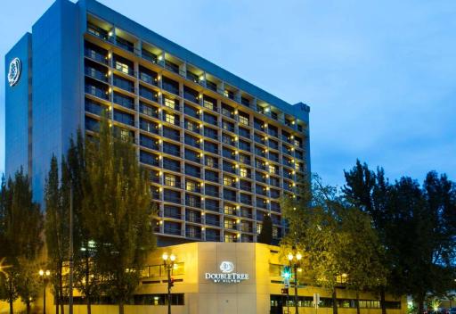 DoubleTree by Hilton Portland - Housity