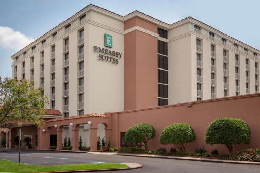 Embassy Suites Baton Rouge - Housity