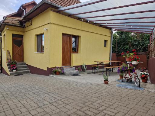 1 FOR RENT - Housity