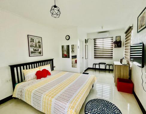 Paris Unit Tagaytay Netflix/Wifi/Parking - Housity