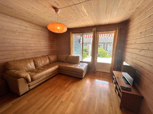 Cozy Scandinavian apartment central in Oslo - free parking and close to many amenities - Housity