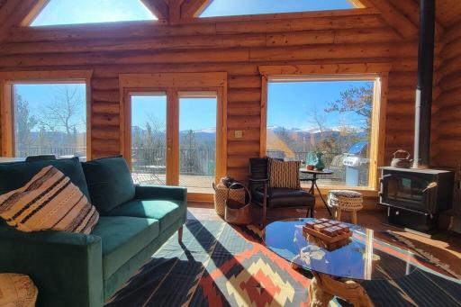 Windsong Lodge-Hot Tub/Mtn View/Breck/Hunt Unit500 - Housity