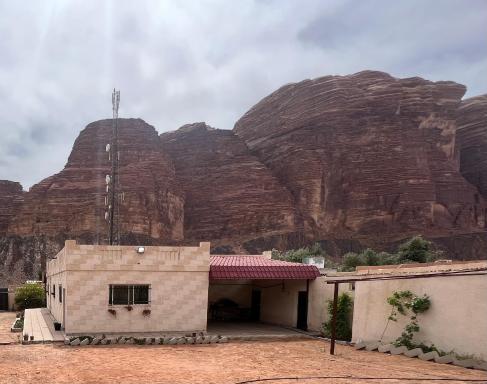 Wadi rum village bed and breakfast - Housity
