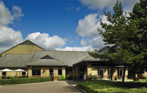 Delta Hotels by Marriott Cheshunt - Housity