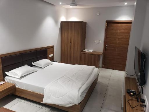 Hotel Primeland - Housity