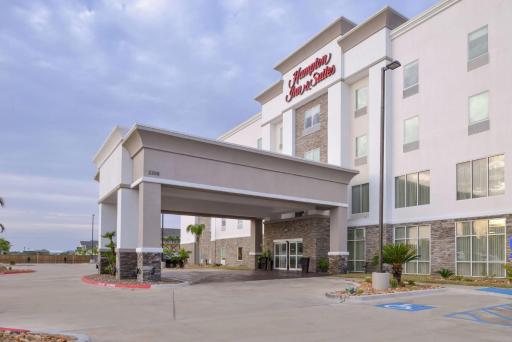 Hampton Inn and Suites Port Aransas - Housity
