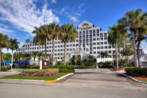 DoubleTree by Hilton Hotel Deerfield Beach Boca Raton - Housity