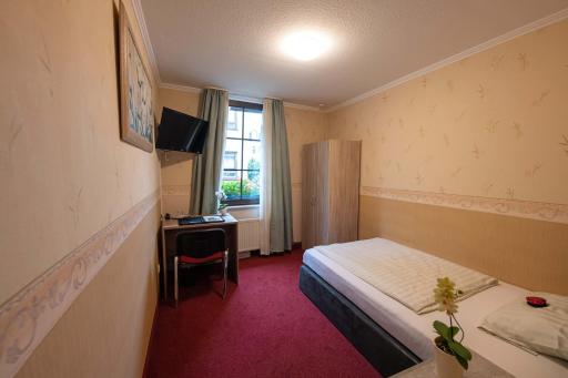 Hotel Am Rathaus - Housity