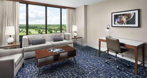 Hilton Chicago Oak Brook Hills Resort & Conference Center - Housity