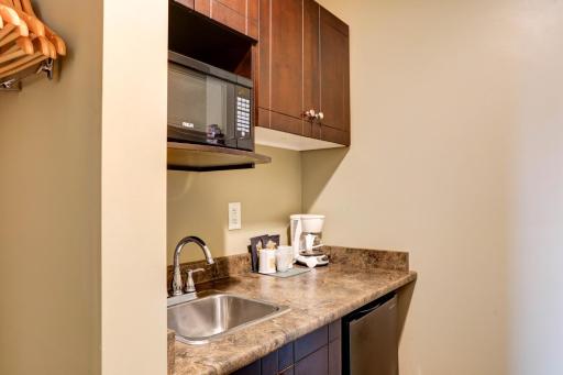 Vedder River Inn - Housity