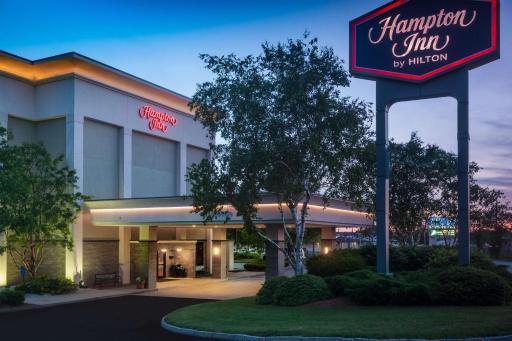 Hampton Inn Fall River/Westport - Housity