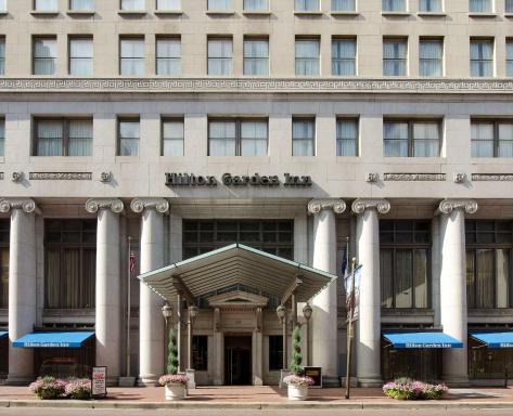 Hilton Garden Inn Indianapolis Downtown - Housity
