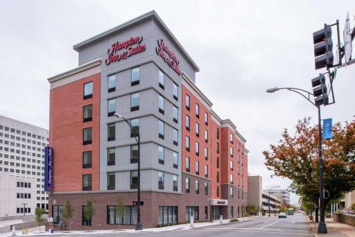 Hampton Inn & Suites Winston-Salem Downtown - Housity