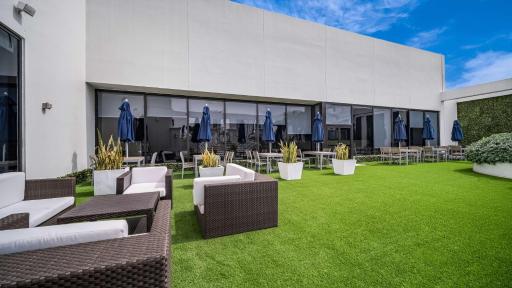 Hilton Miami Downtown - Housity