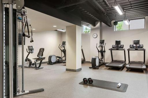 Hampton Inn Suites Kansas City Downtown Crossroads - Housity