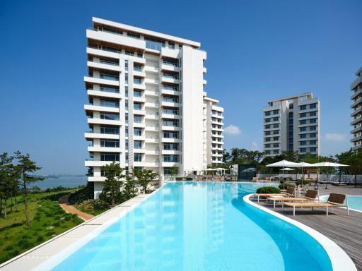 The Heaven Resort - Housity