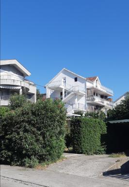 Barcelona Apartments - Hizvo
