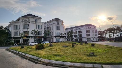 Amy Apartment Hue - Housity