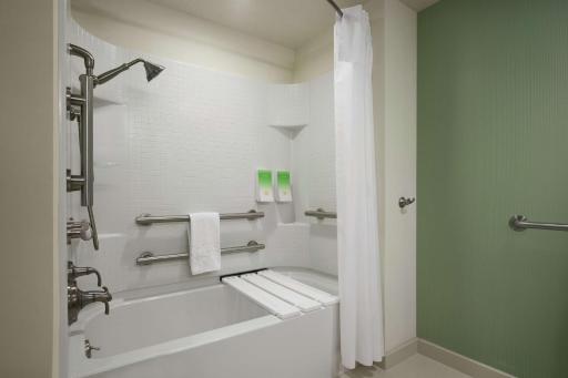 Home2 Suites by Hilton Philadelphia Convention Center - Housity