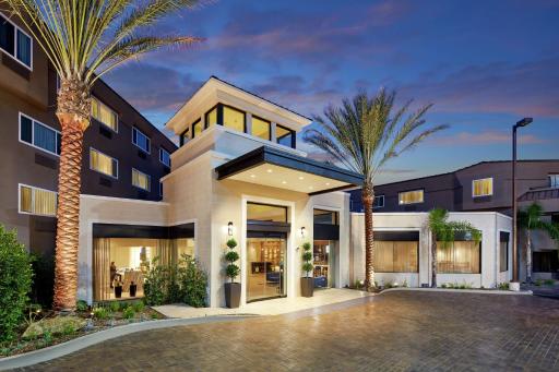 Hilton Garden Inn San Diego Mission Valley/Stadium - Housity