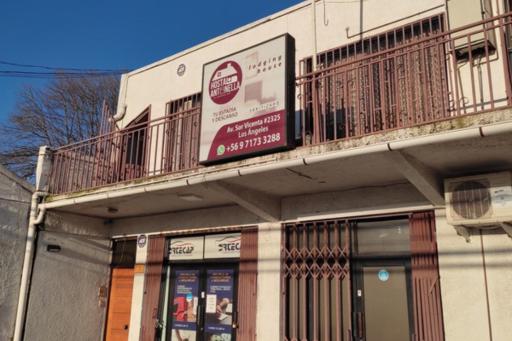 Hostal Antonella Los Angeles - Housity