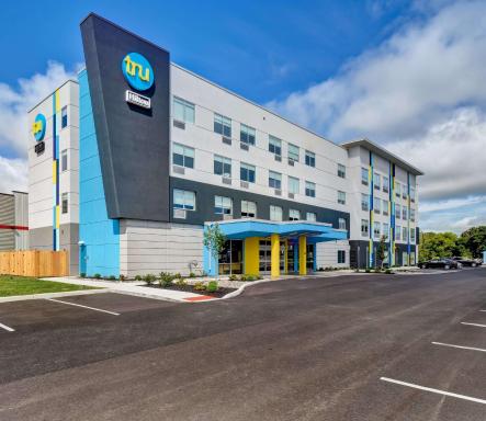 Tru By Hilton Syracuse-Camillus - Housity