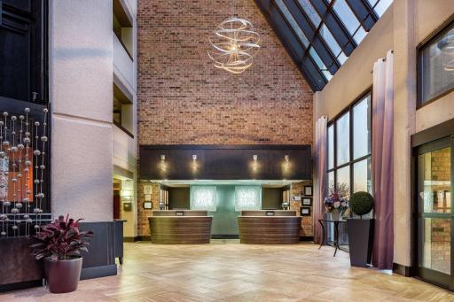DoubleTree by Hilton Johnson City - Housity