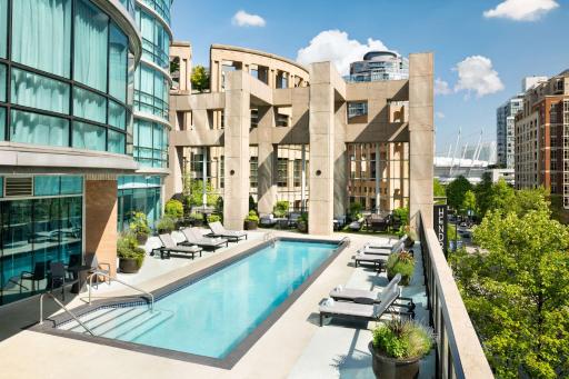 Hilton Vancouver Downtown, BC, Canada - Housity