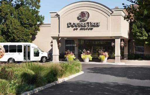 DoubleTree by Hilton Chicago/Alsip - Housity
