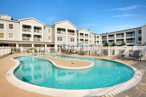Hampton Inn & Suites Outer Banks/Corolla - Housity