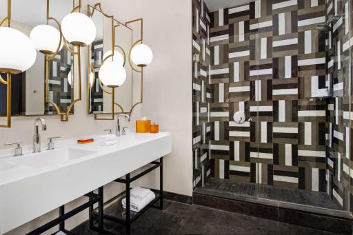 Troubadour Hotel New Orleans, Tapestry Collection By Hilton - Housity