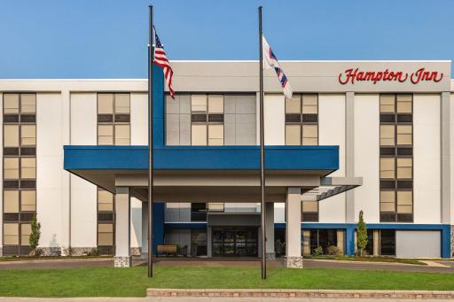 Hampton Inn Chicago-O'Hare International Airport - Housity