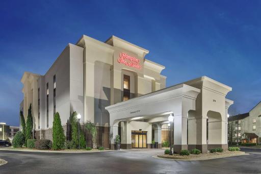 Hampton Inn & Suites Macon I-75 North - Housity