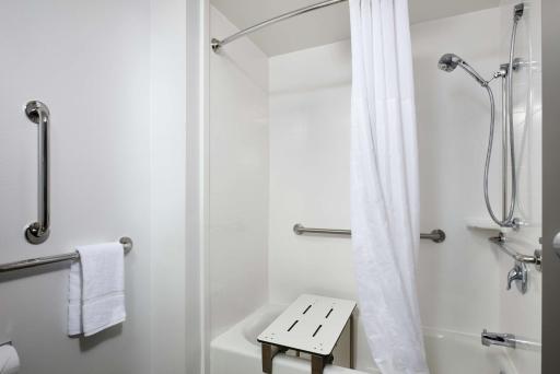 Hampton Inn Niagara Falls - Housity