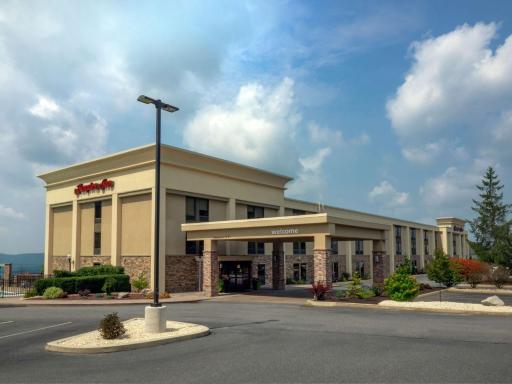 Hampton Inn Hazleton - Housity