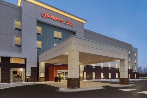 Hampton Inn Brooklyn Park - Housity