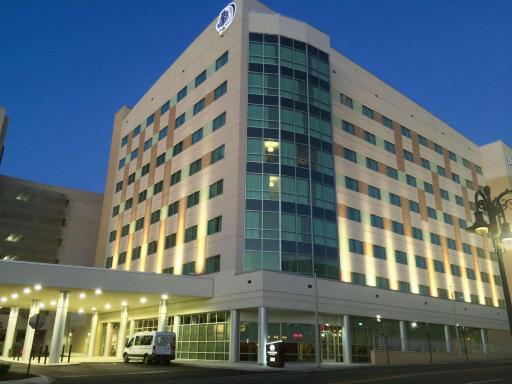 DoubleTree by Hilton Hotel Reading - Housity
